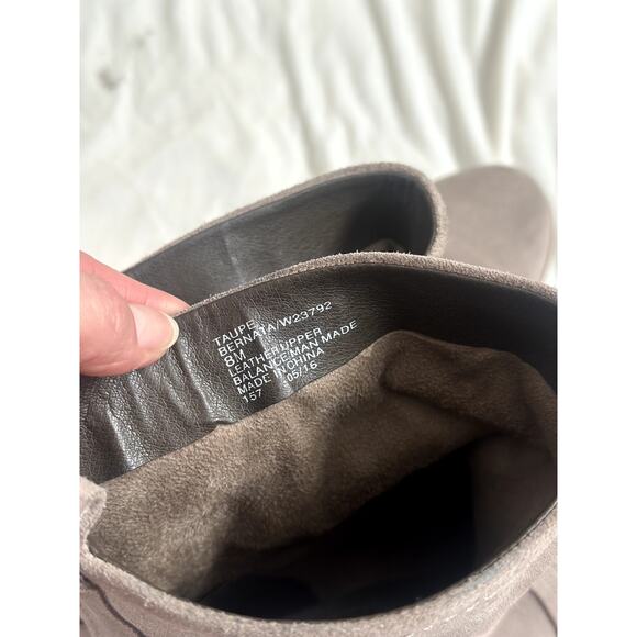 White Mountain Sz 8 Bernata Taupe Brown Leather Heeled Slouchy Booties Boho Chic - Picture 8 of 8